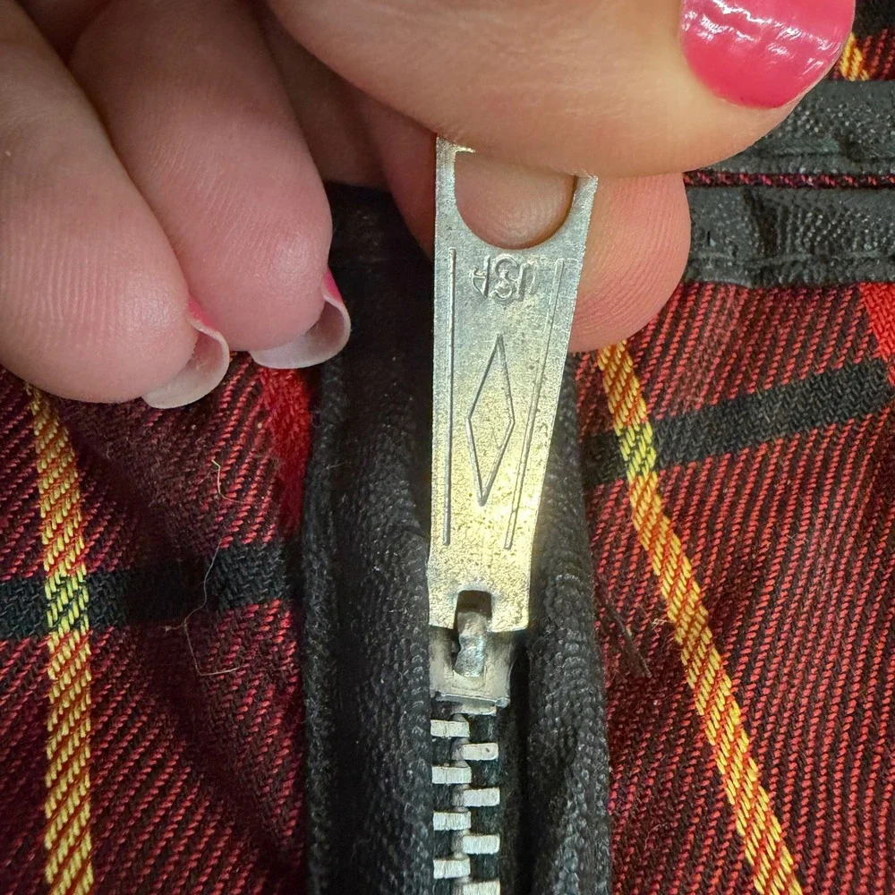 Vintage Red Plaid Tartan Garment Bag Suit Carrier Travel Luggage USA Zipper